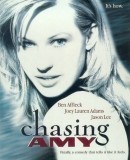 Chasing Amy / Hledám Amy / Zoufalec  (1997)