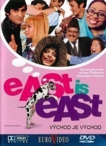 East Is East / Východ je východ  (1999)