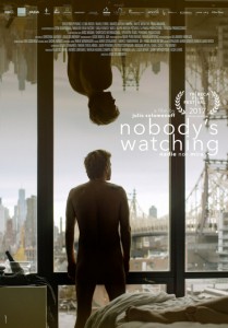 Nadie nos mira / Nobody&#039;s Watching  (2017)