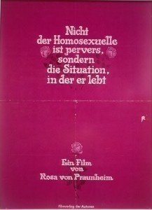 Nicht der Homosexuelle ist pervers, sondern die Situation, in der er lebt / Perverzní není homosexuál, perverzní je situace, ve které žije  (1971)