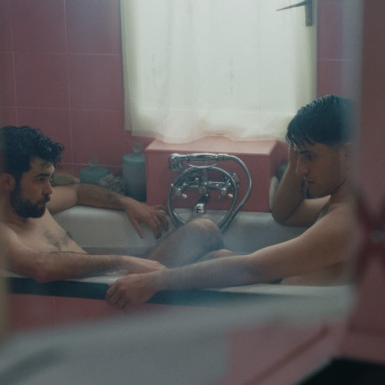 Dena Asmatuta Dago / Everything is Invented