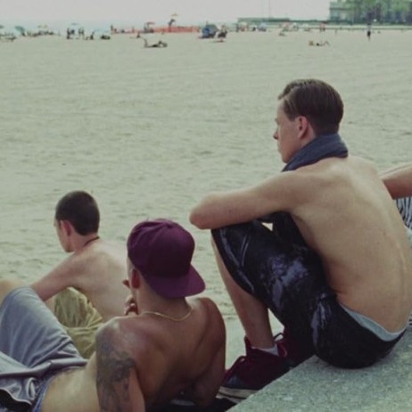 Beach Rats / Plážoví povaleči