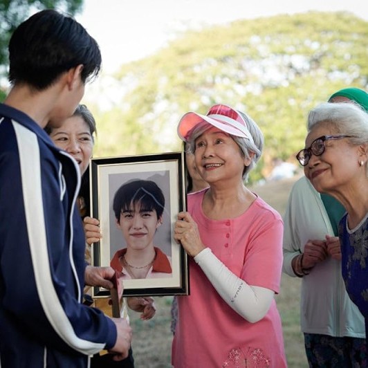 The Red Envelope / Sxng dæng tæng phi