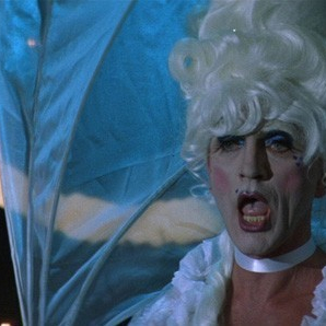 The Adventures of Priscilla, Queen of the Desert / Dobrodružství Priscilly, královny pouště  (1994)