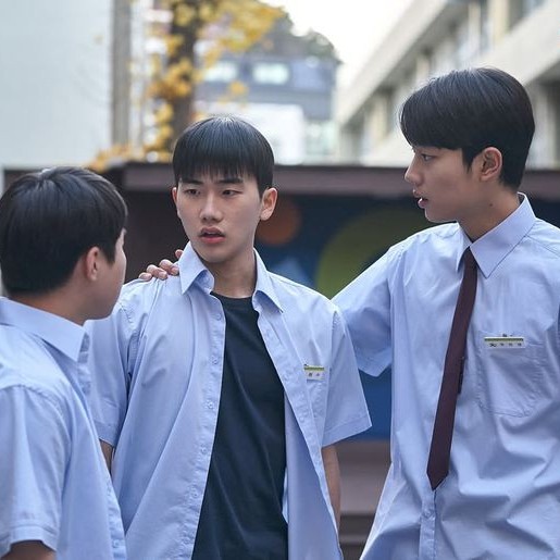 Heesu in Class 2
