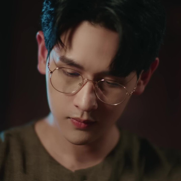 I&#039;m the Most Beautiful Count / The Most Beautiful Khun in Siam