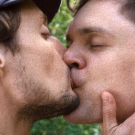 Se gennem Aske/In Ashes