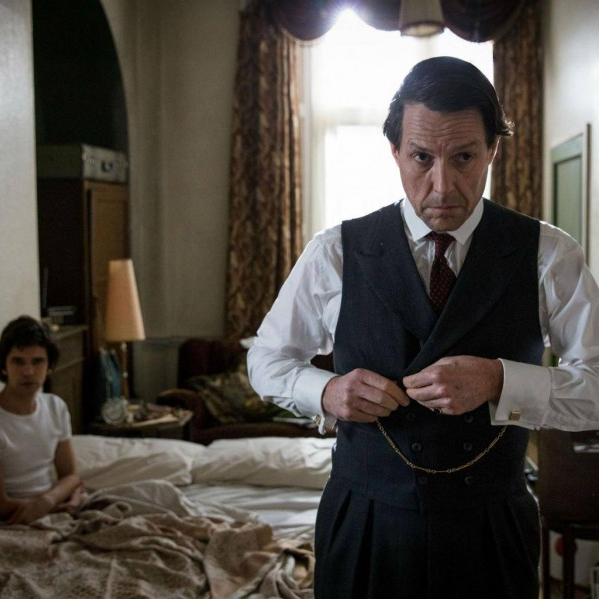 A Very English Scandal / Skandál po anglicku  (2018)