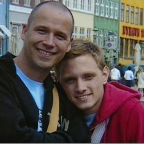 Partnerské vztahy gayů a lesbiček  (2009)