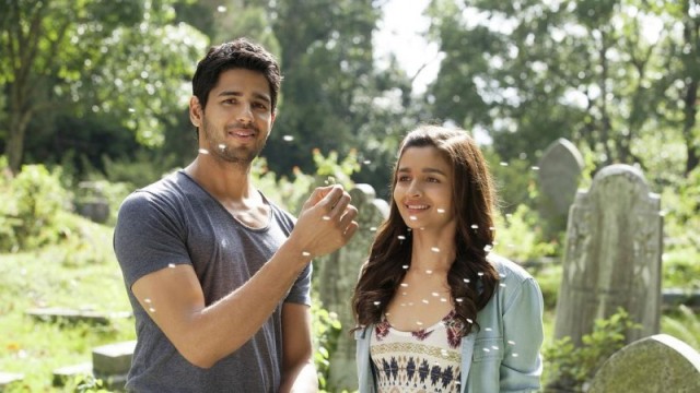 Kapoor and Sons  (2016)
