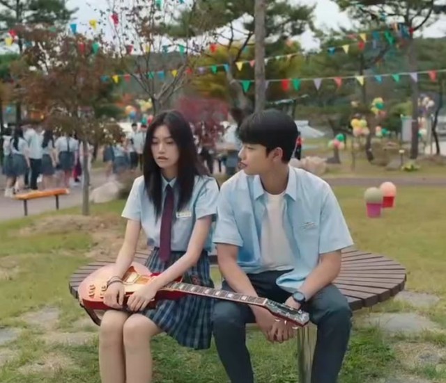 Heesu in Class 2