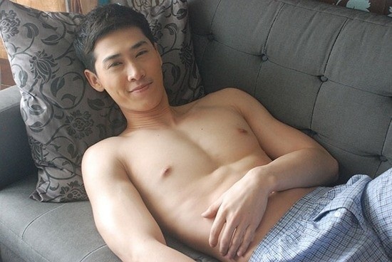 Love Next Door  ()