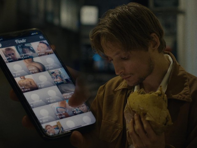 Se gennem Aske / In Ashes