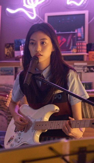 Heesu in Class 2