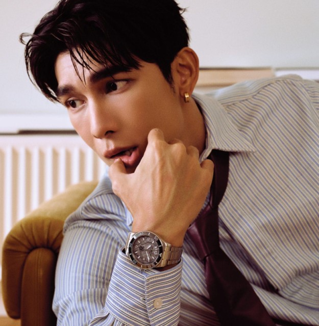 Mew Suppasit Jongcheveevat