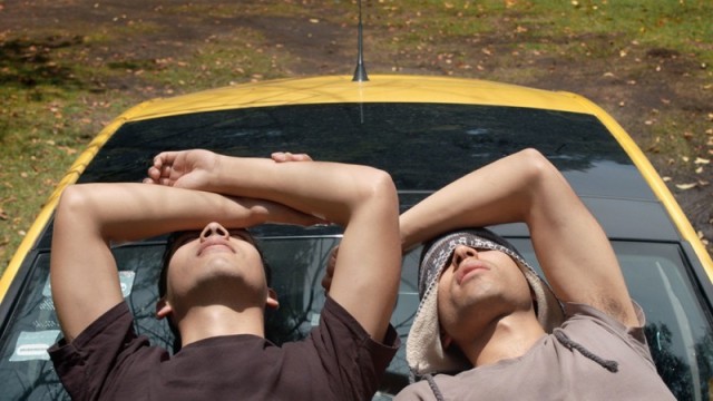Los días particulares / These Peculiar Days  ()