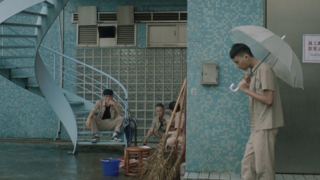 Xia ye chao shi / Boy Drenched in Water