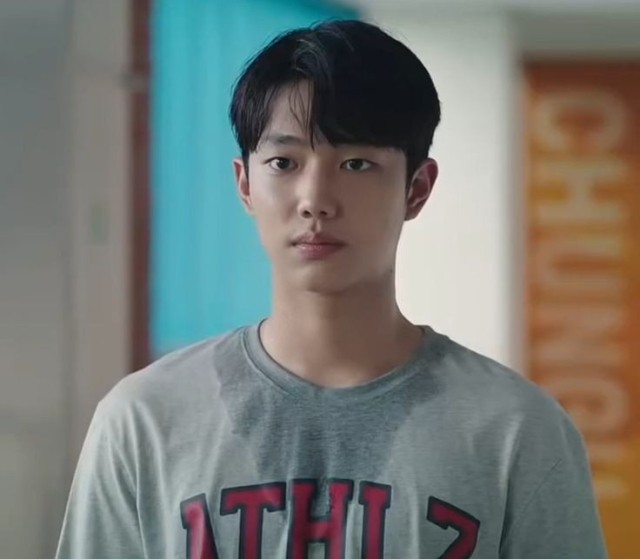 Heesu in Class 2