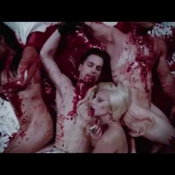 American Horror Story Hotel - Carnival [5x01]