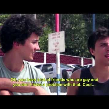 Curta - GAYDAR (2012) - Subtitles: English