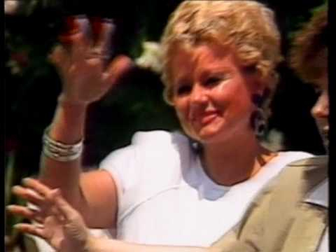 The Eyes of Tammy Faye Trailer