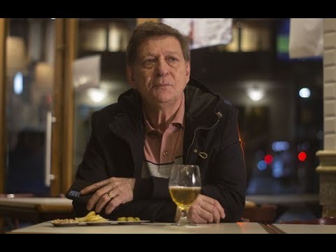 Luces azules - Tráiler